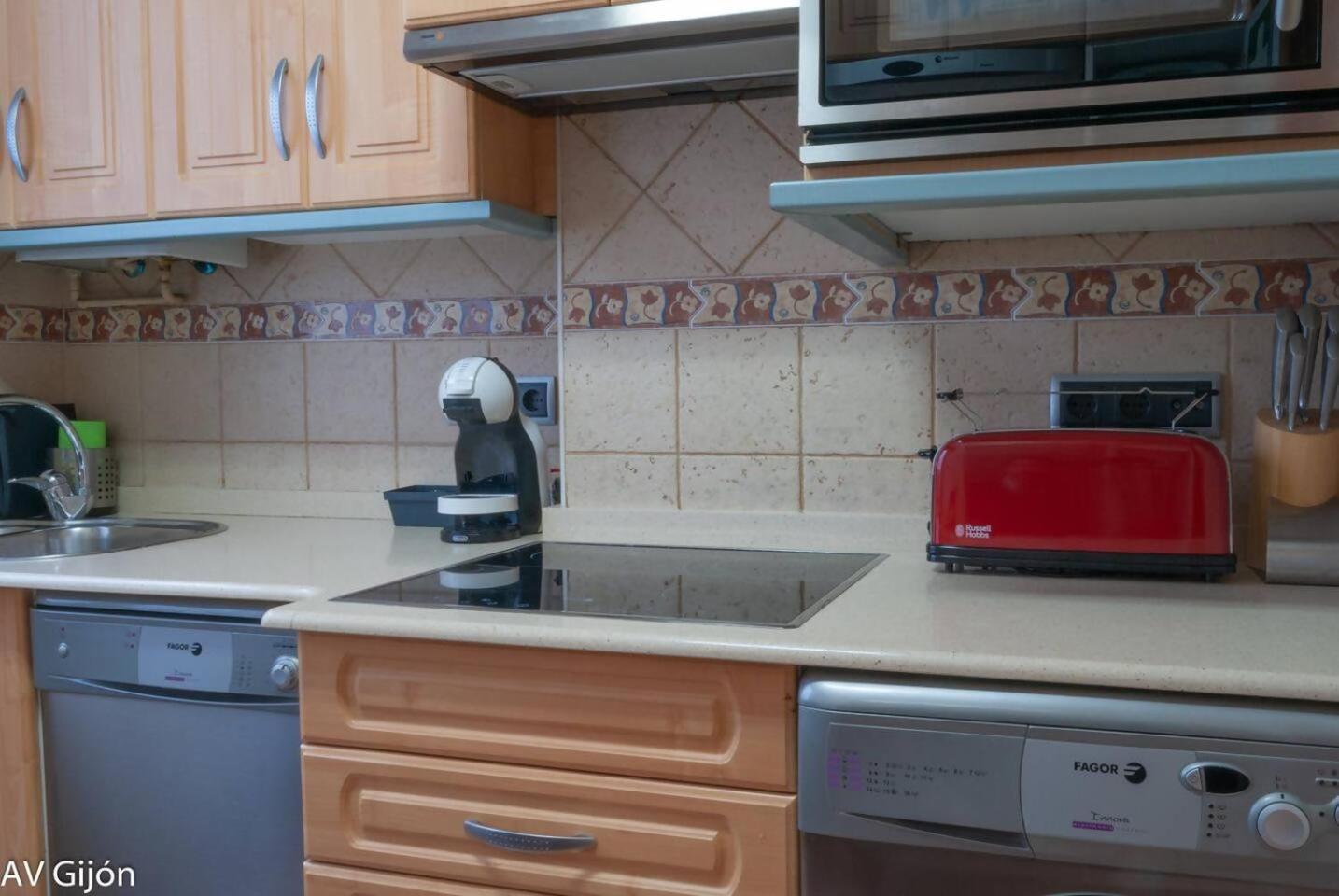 Av Premio Real 16 Apartment กิฮอน ภายนอก รูปภาพ