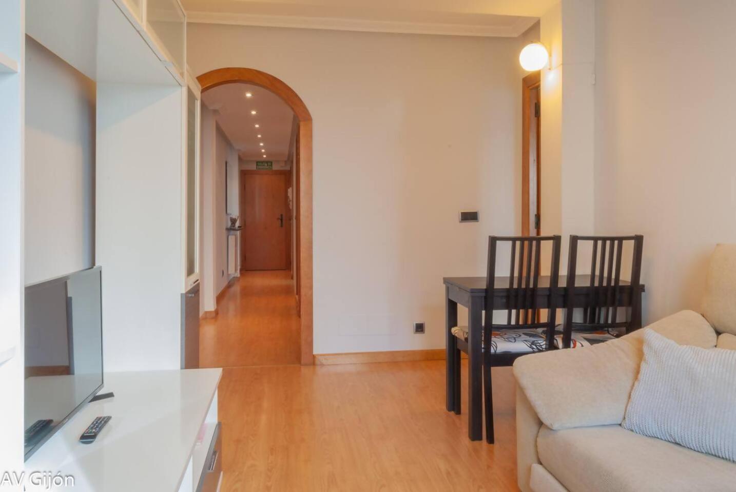 Av Premio Real 16 Apartment กิฮอน ภายนอก รูปภาพ